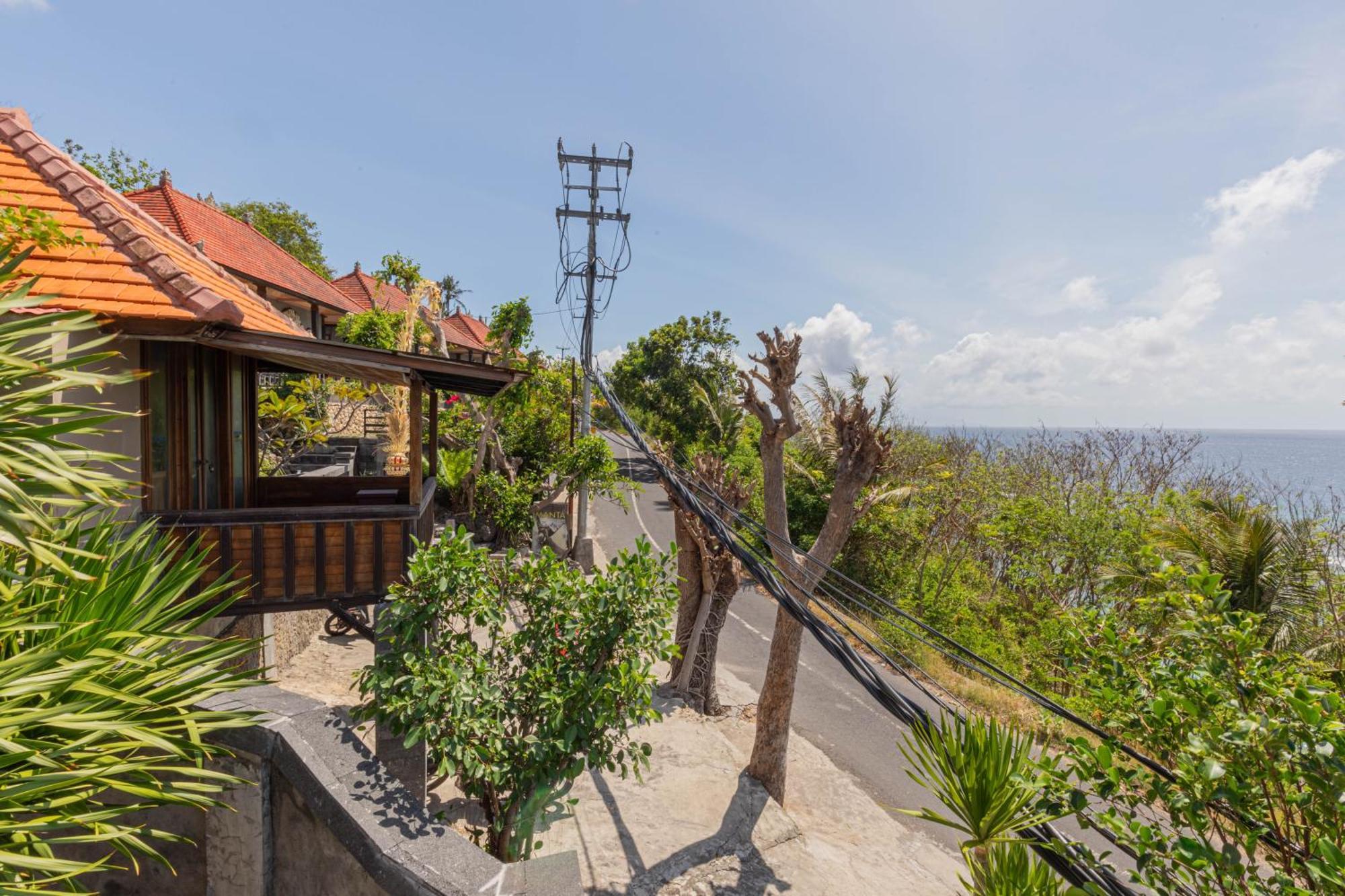Manta Cottages With Sea View Batununggul Extérieur photo