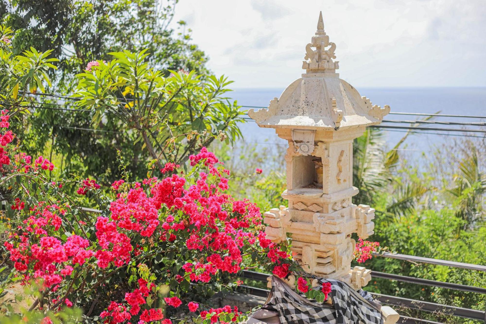Manta Cottages With Sea View Batununggul Extérieur photo