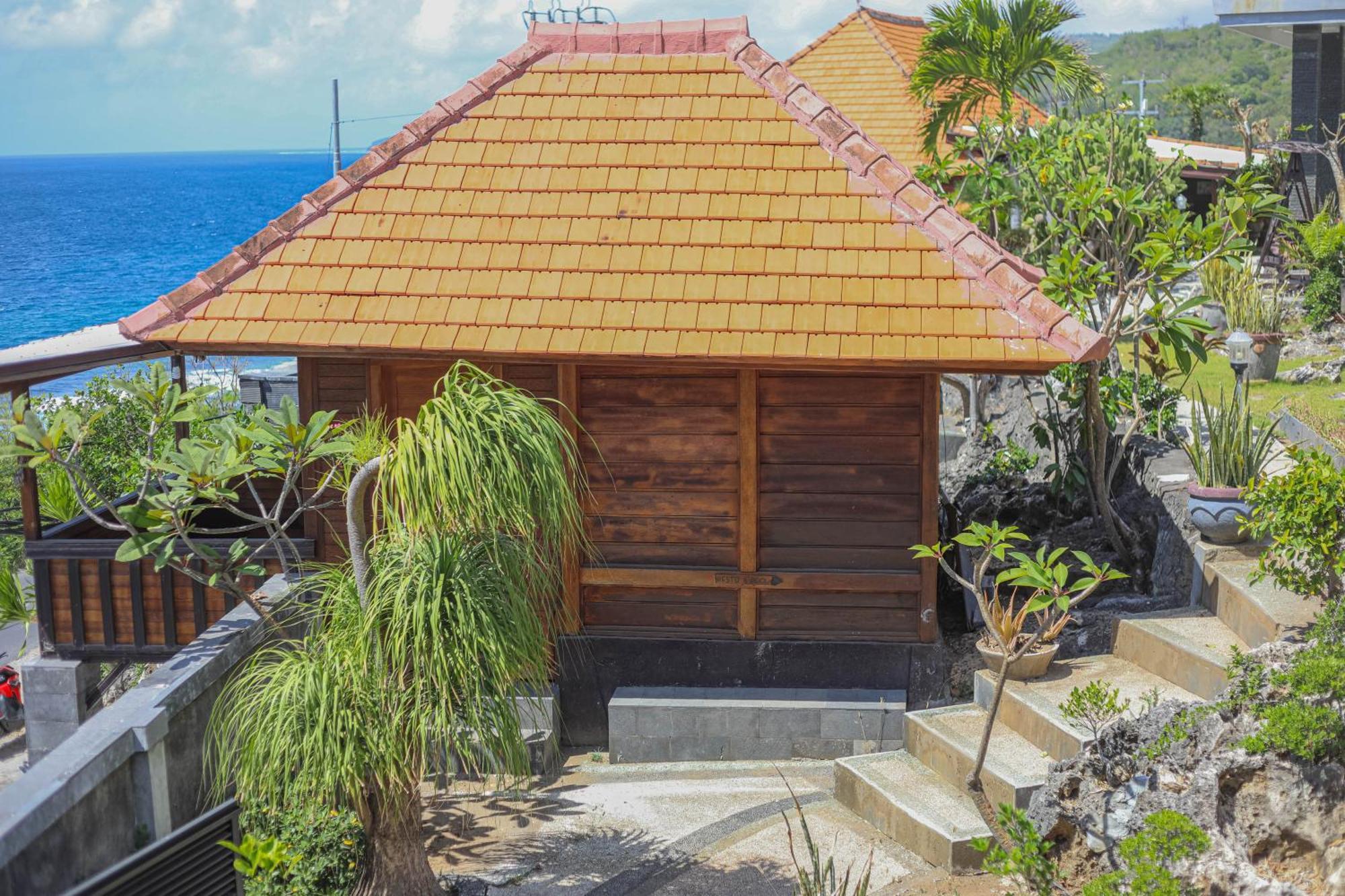 Manta Cottages With Sea View Batununggul Extérieur photo
