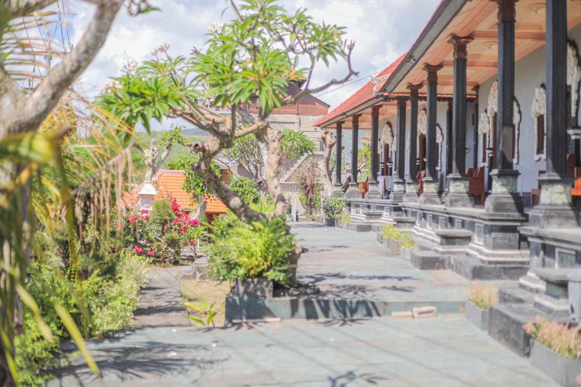Manta Cottages With Sea View Batununggul Extérieur photo